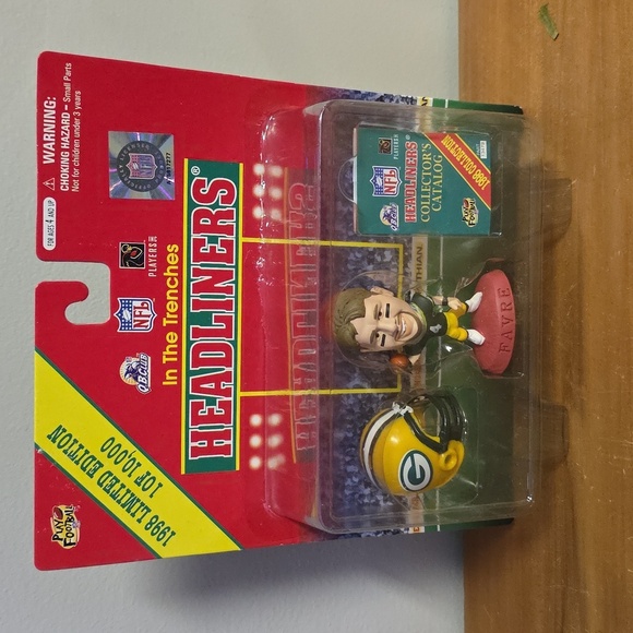 NFL Other - NFL Headliners Brett Favre Collectible Figure - Green and Yellow